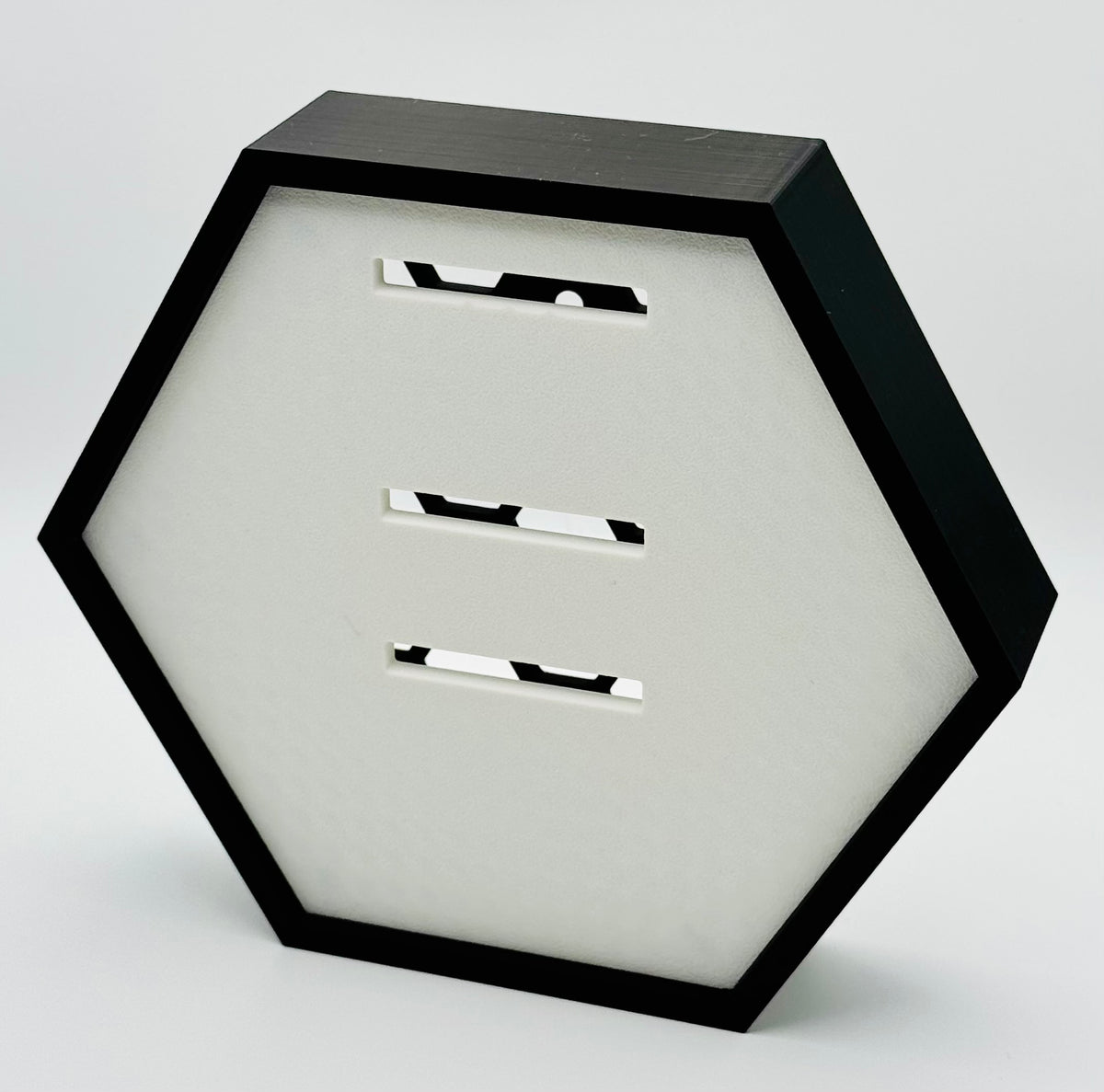 Medaillen-Display im Wabendesign